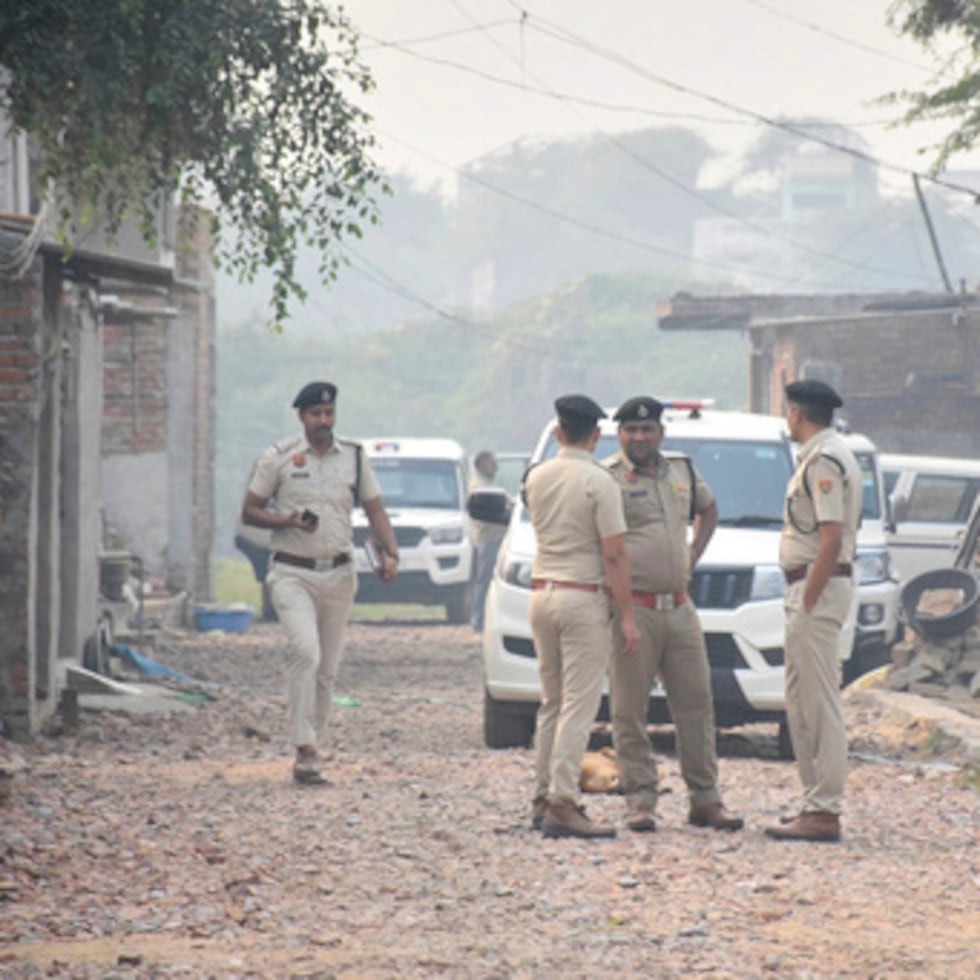 Una fotografía de archivo muestra a policías en India.