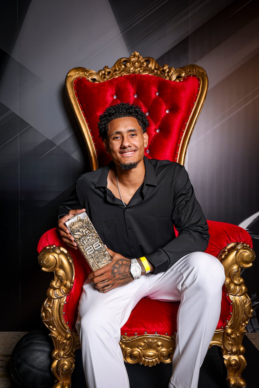 Daniel Rivera cargó con el premio de Novato del Año 2026 del BSN.