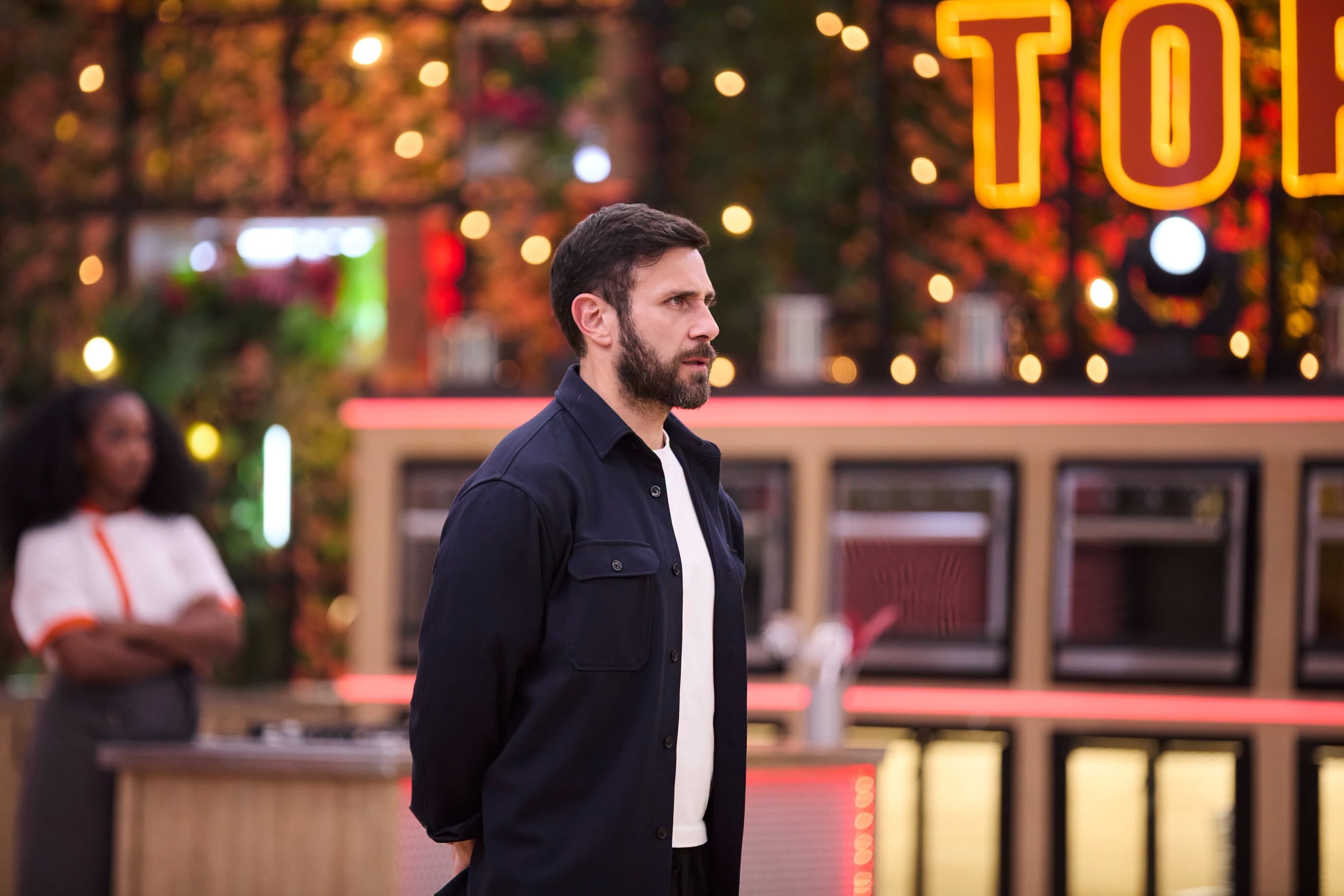 Imagen de la cobertura de: Carlos Ferro abandona “Top Chef VIP 5” y surge la duda sobre Carlos Ponce