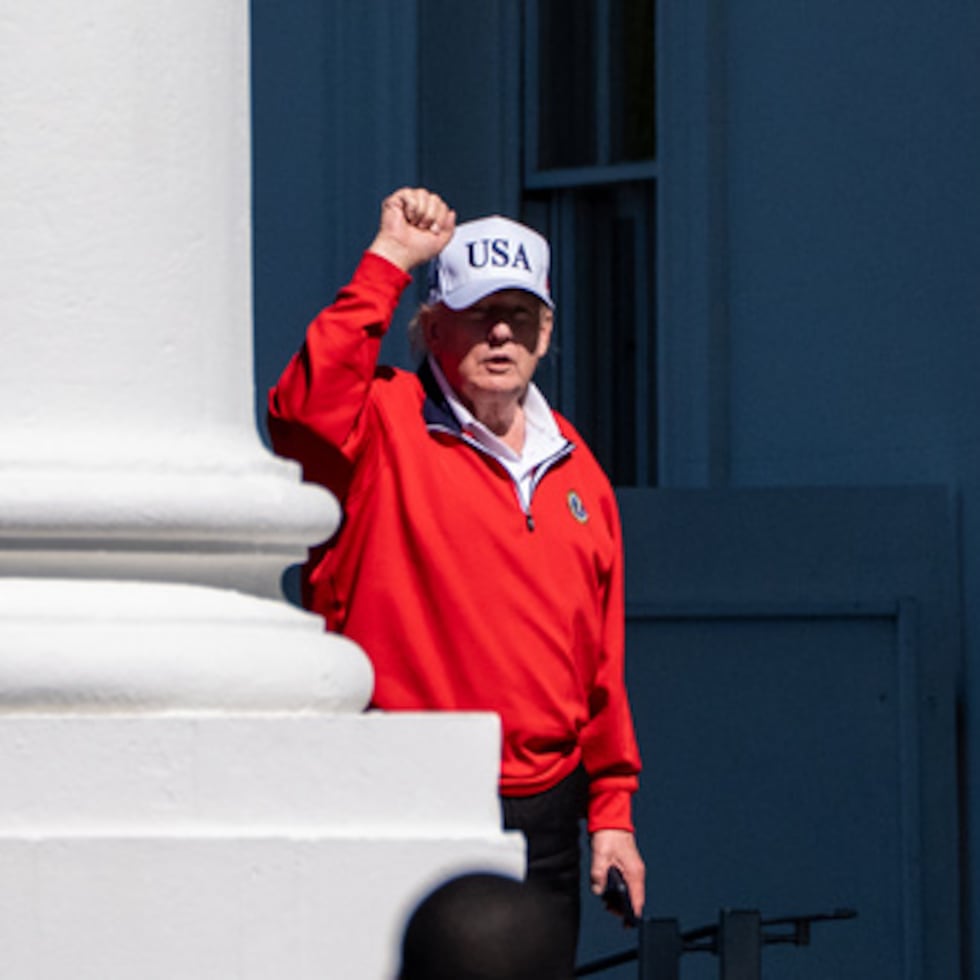 En enero de este año, Trump, sus dos hijos mayores y la empresa de la familia, la Organización Trump, presentaron una demanda de $10,000 millones contra el IRS.