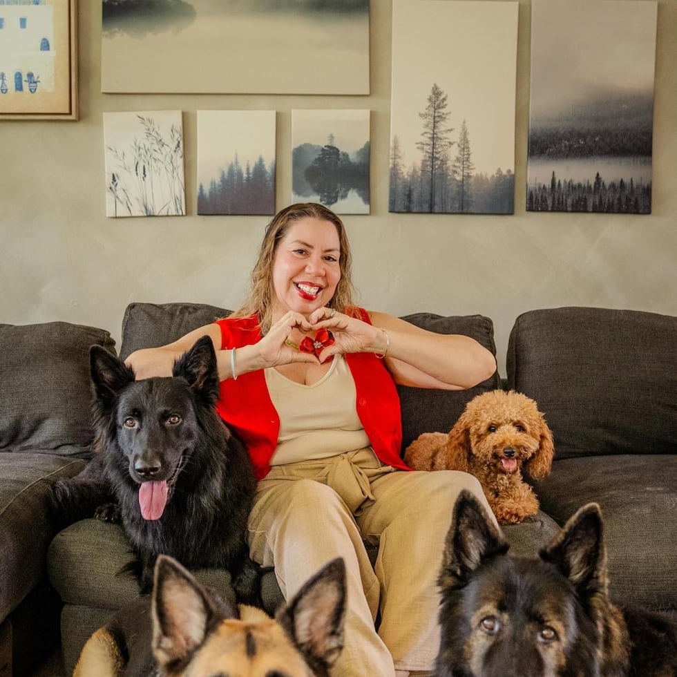 Viviana Rivera comparte su hogar con 8 mascotas.
