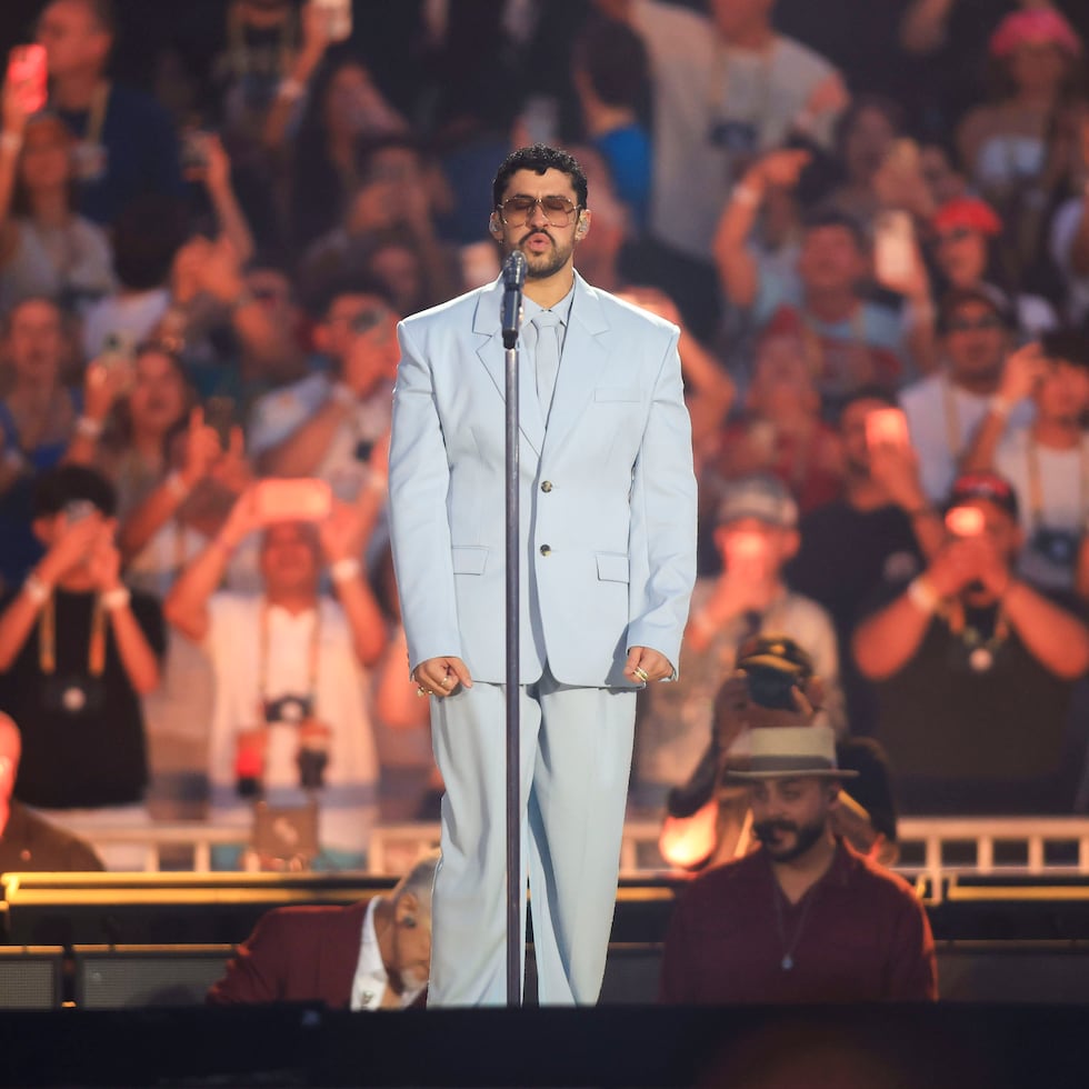 Cierre de la gira mundial “ DeBÍ TiRAR MáS FOToS ” del cantante puertorriqueño Benito Antonio Martínez Ocasio mejor conocido como Bad Bunny.