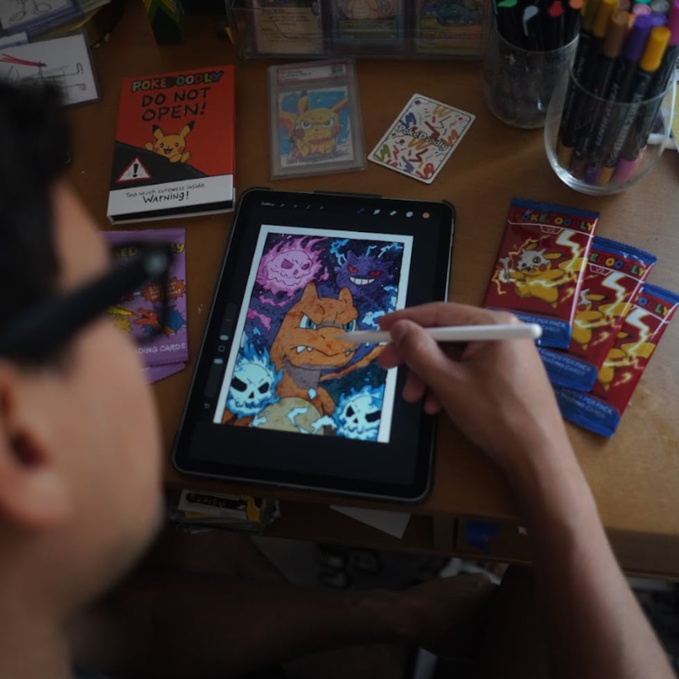 El puertorriqueño Rafael Fuentes encontró en las “trading cards” un nuevo lenguaje artístico.