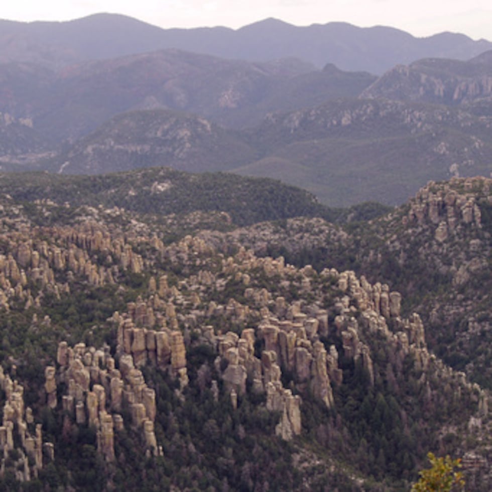 Esta fotografía, facilitada por el Servicio de Parques Nacionales, muestra el Parque Nacional de Chiricahua, en Arizona.