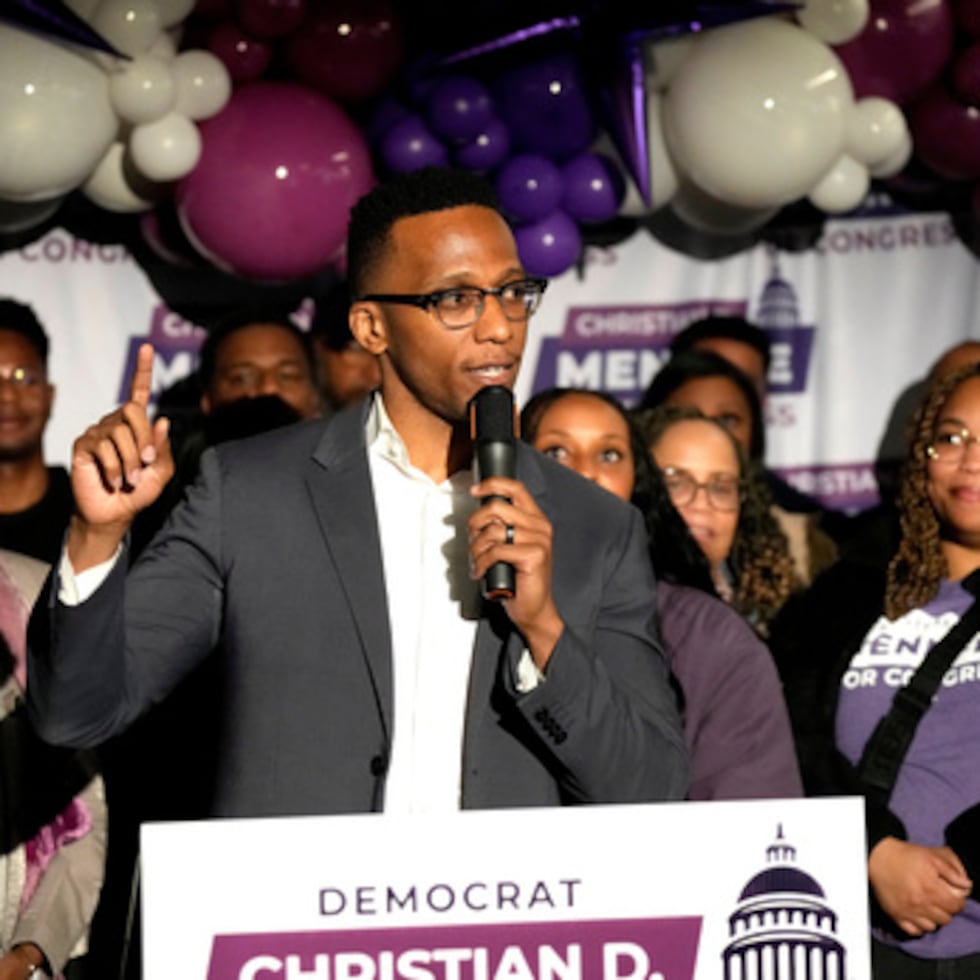 Menefee, fiscal del condado de Harris, se impuso en una segunda vuelta a Amanda Edwards, exconcejala de Houston.