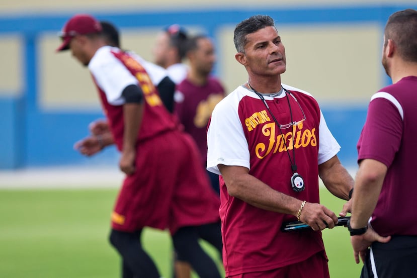 Tony Valentín también fue coach antes en la liga invernal, pero debutará esta campaña como dirigente.