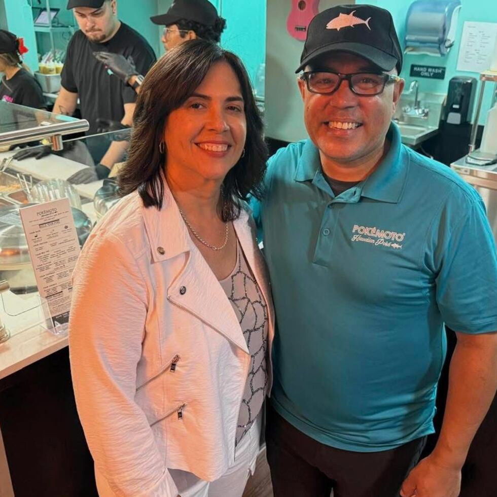 The president of the EDB, Carmen A. Vega Fournier, alongside Javier Perelez, chief executive officer (CEO) of Caribbean Craving Group.