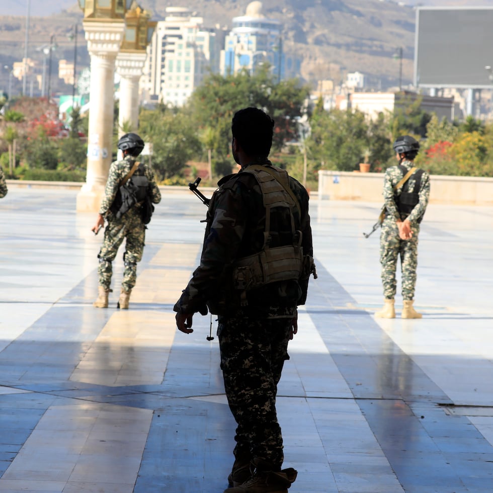 Esta cifra se conoce un día después de que el diario The Washington Post informara que el Pentágono se prepara para una incursión terrestre de tropas estadounidenses en Irán que puede durar semanas.