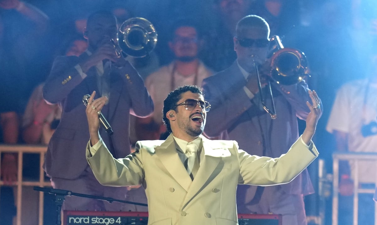 Bad Bunny gana dos American Music Awards