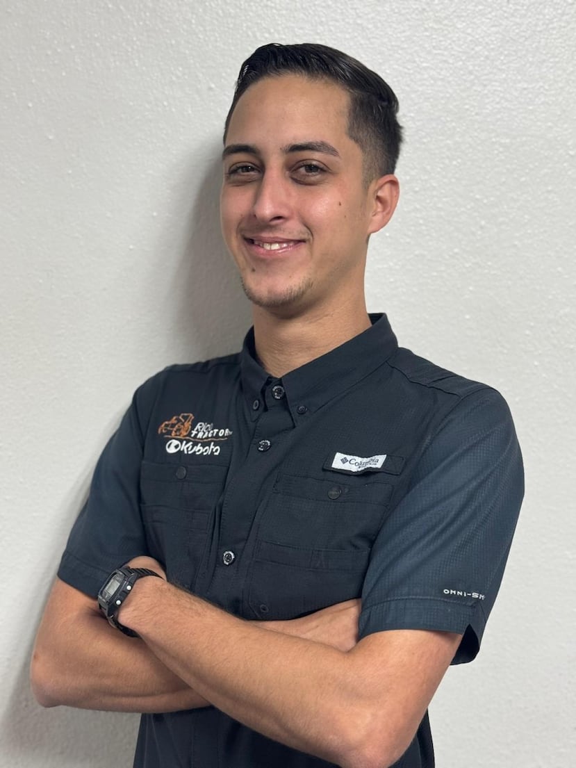 Jonathan Pérez, representante de Ventas