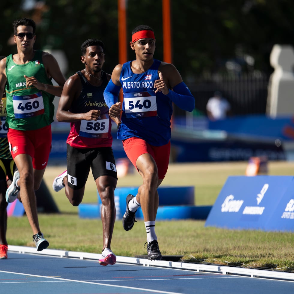 Ryan Sánchez (540) corrió el sábado en Omán casi cuatro segundos más rápido que en la final de los 800 metros de los Juegos Santo Domingo 2026, celebrada el mes pasado.