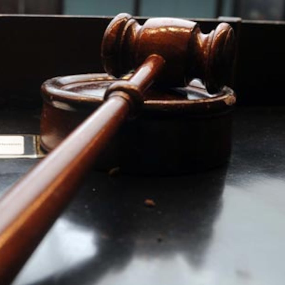 Durante las vistas públicas para evaluar la medida, varios gremios periodísticos alertaron que representaba una amenaza adicional a la libertad de prensa.