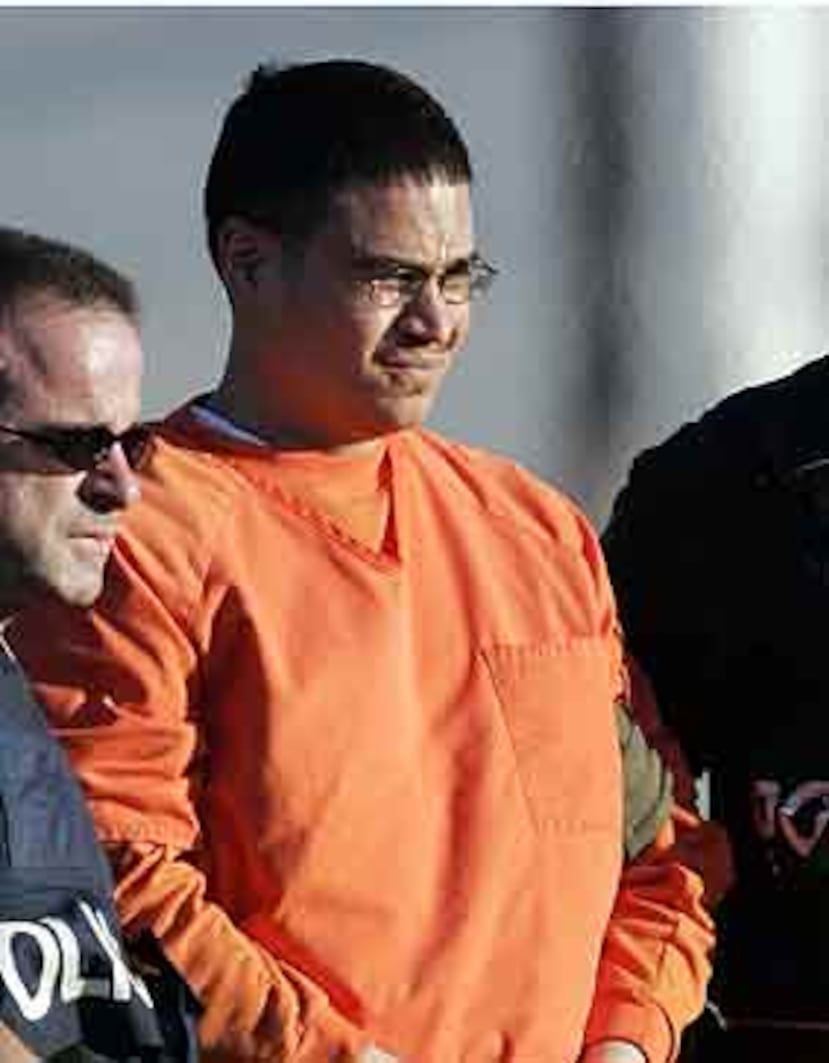 José Padilla fue arrestado en 2002 en el aeropuerto internacional O'Hare de Chicago bajo sospechas de planear detonar una "bomba sucia" radiactiva. (AP/Archivo/Alan Díaz)