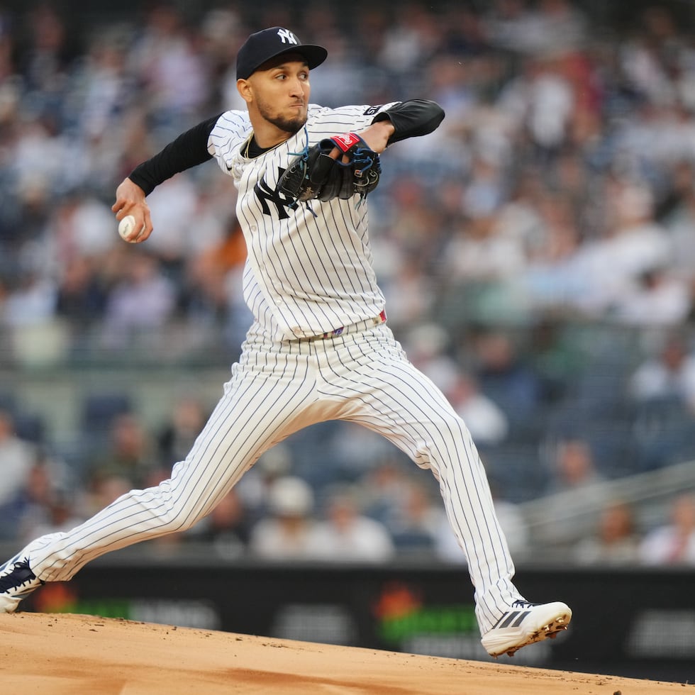 En dos aperturas con los Yankees, Elmer Rodríguez, de 22 años, completó 8.2 entradas y concedió 10 hits y cinco carreras con ocho boletos gratis.