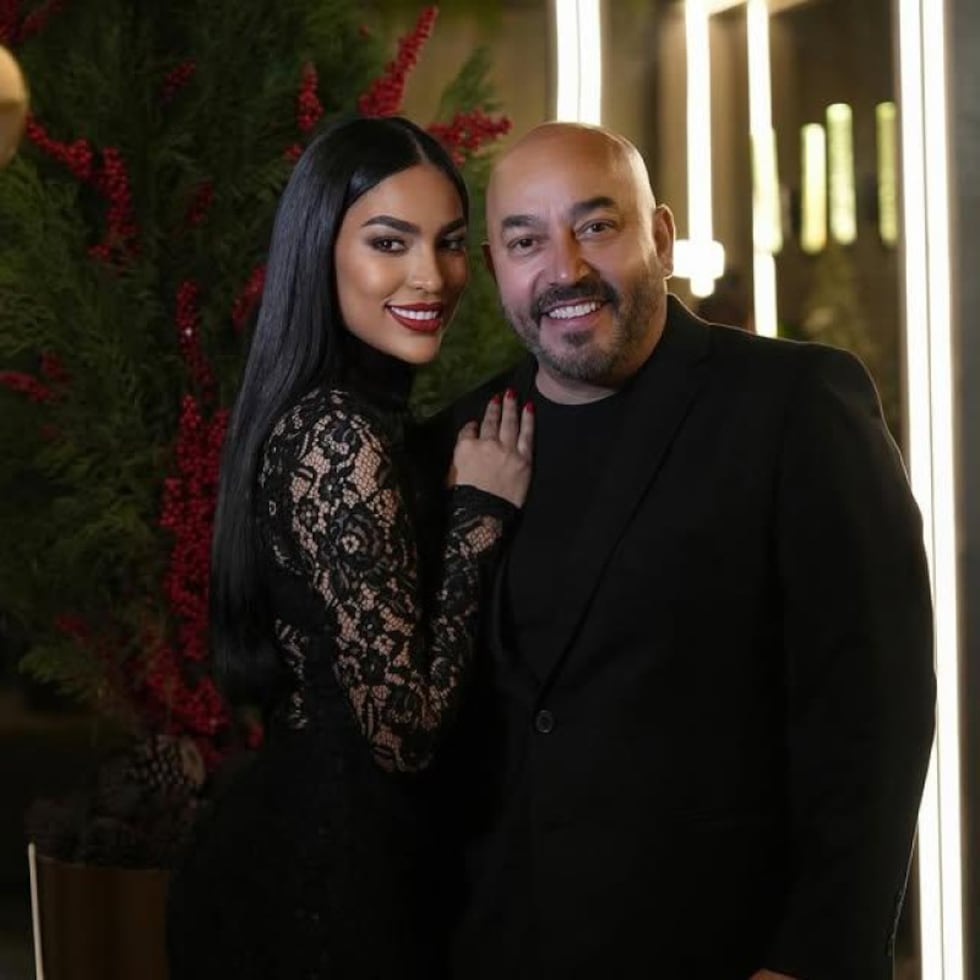 Lupillo Rivera y Taina Pimentel.