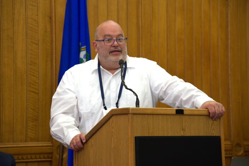 Charles Venator Santiago, fundador de la Iniciativa de Estudios Puertorriqueños (PRSI) de la Universidad de Connecticut (UCONN).