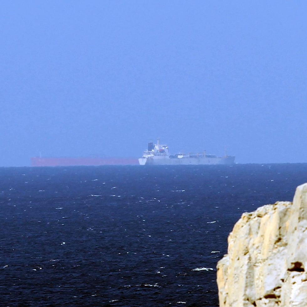 El líder republicano informó a través de su red Truth Social que, “a petición del Gobierno iraní”, ha decidido prolongar el plazo 10 días más, que vencerá el 6 de abril a las 8:00 p.m., hora de Washington.