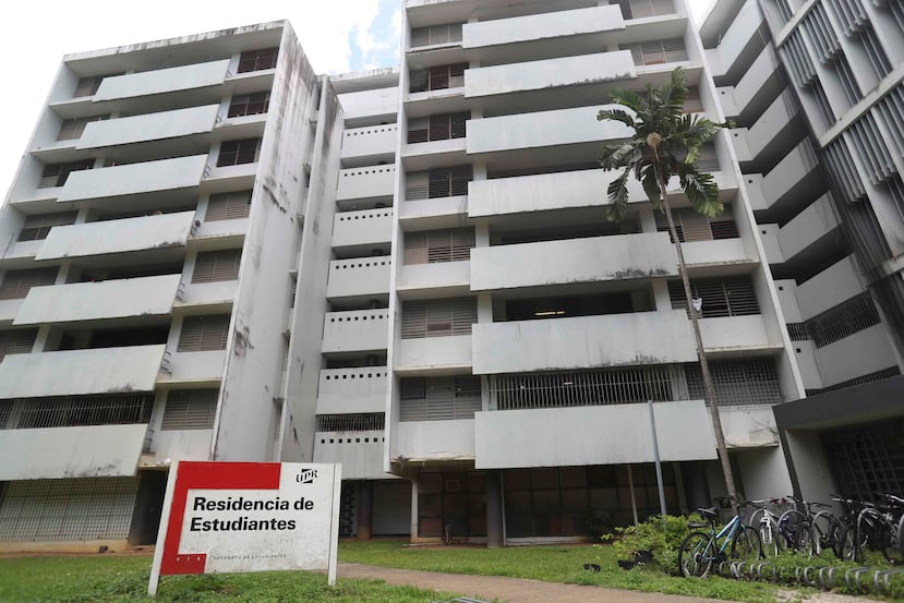 La administración del recinto de Río Piedras anunció el año pasado los planes para cerrar ResiCampus para dar paso a trabajos de remodelación financiados con fondos federales. (GFR Media)