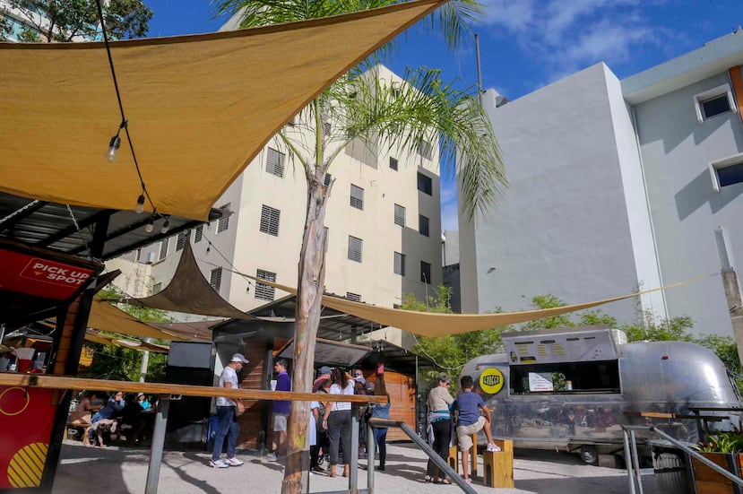 El complejo de kioskos Lote 23 tuvo una cantidad de público mayor a la usual en las pasadas semanas.