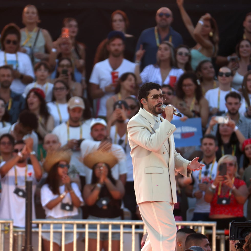 Bad Bunny during his concert in Milan.