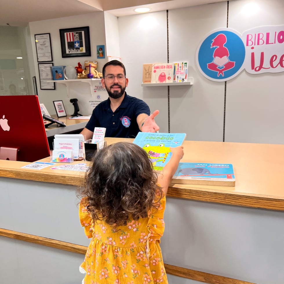 La biblioteca infantil ¡Lee Conmigo!, ubicada en la planta baja del centro comercial San Patricio Plaza, en Guaynabo, realiza préstamos de libros a través de membresía.