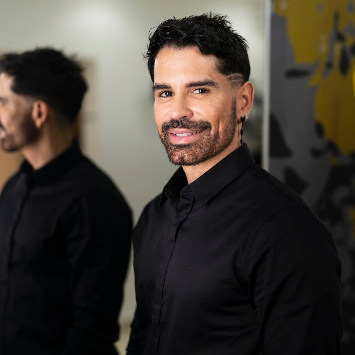 Johnnys Torres's Methodology for Leading Effective Operations Management in Creative Industries