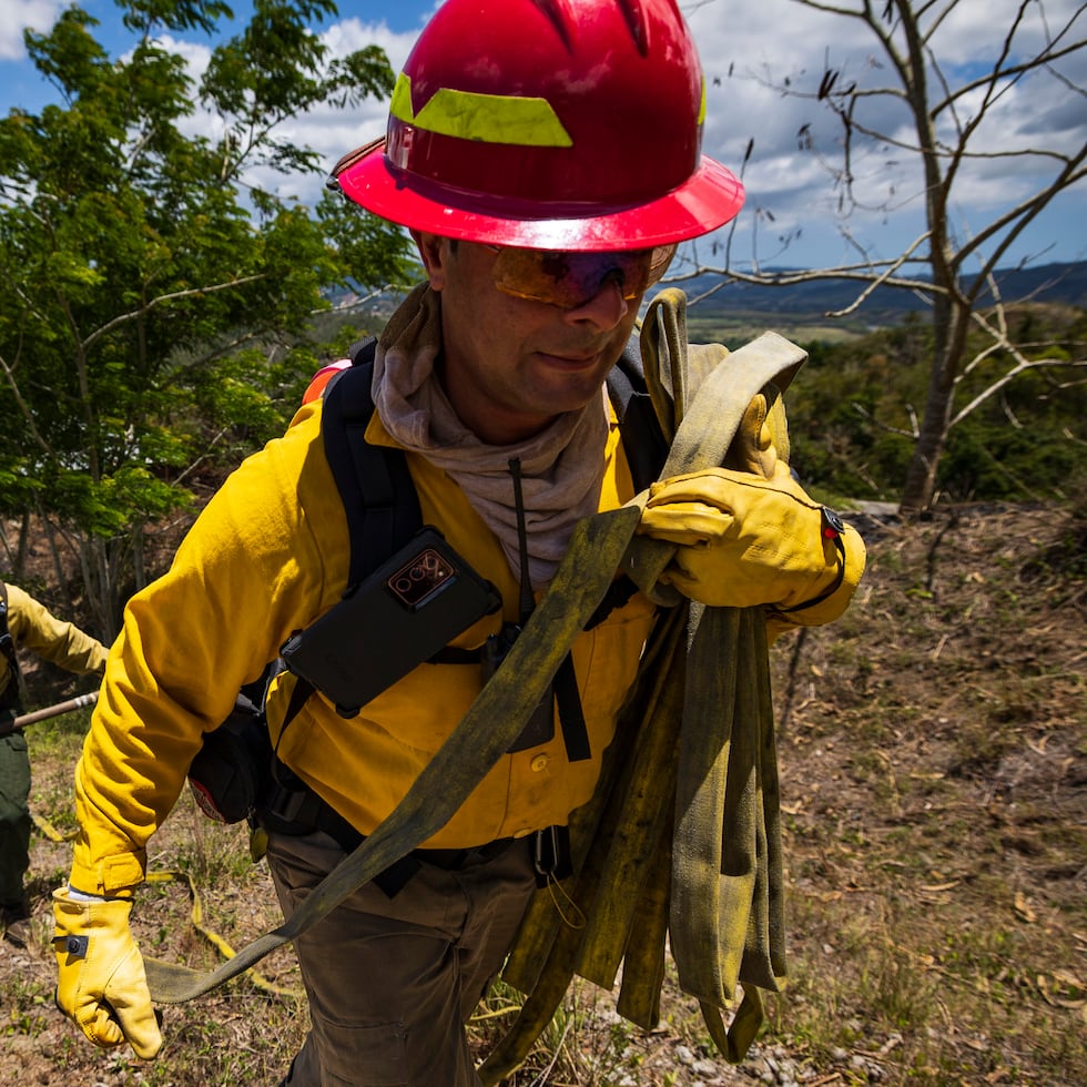 El Servicio Nacional de Meteorología indicó que si alguien provocara algún incendio podría propagarse rápidamente por la poca humedad y fuertes ráfagas de viento.