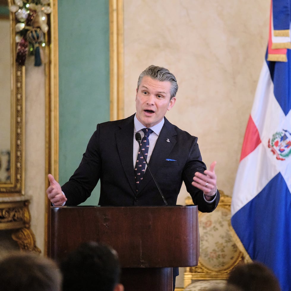 Hegseth aseguró que Estados Unidos respetará la soberanía y las leyes del país caribeño mientras los soldados y aviones estadounidenses se preparan para un despliegue hacia República Dominicana. No proporcionó detalles adicionales.