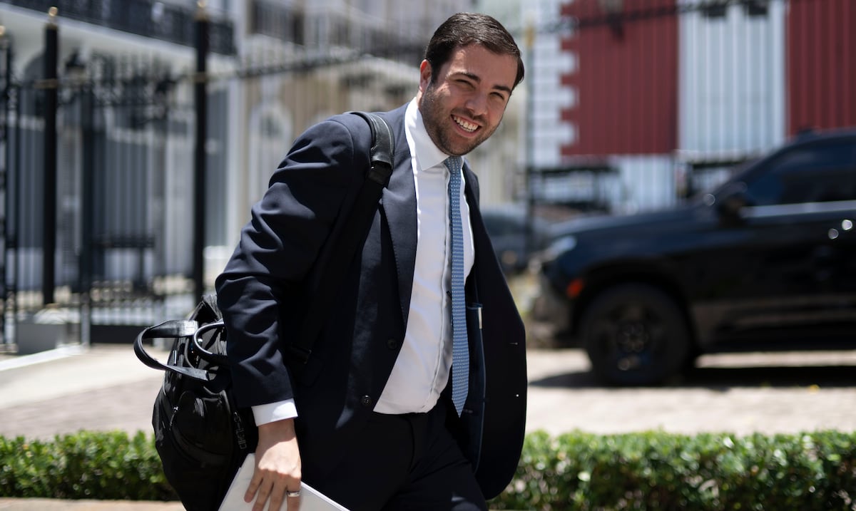 DDEC completa mayoría de nombramientos tras la salida de Sebastián Negrón