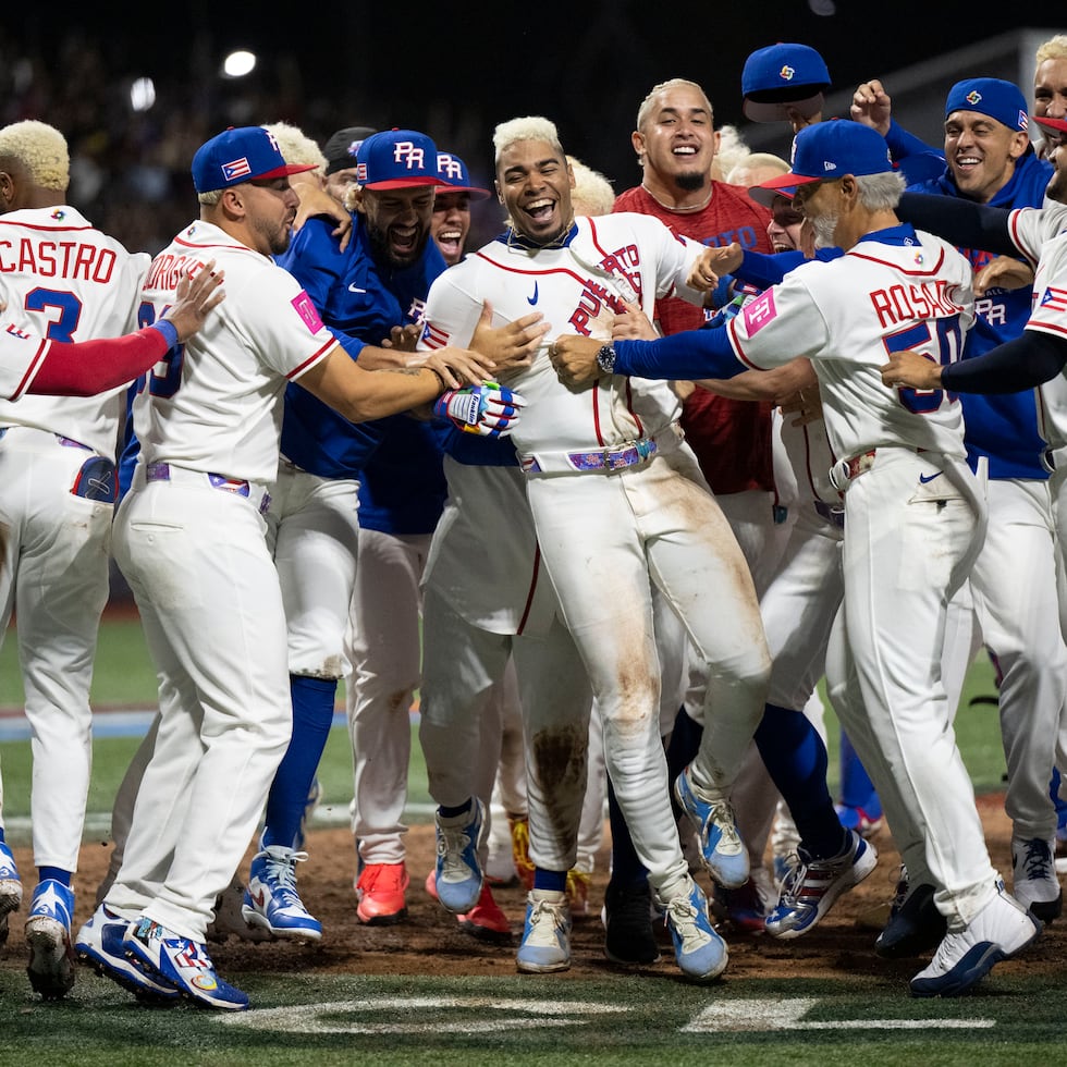Darell Hernáiz fue el protagonista del momento más emocionante de la primera ronda del Grupo A en el Estadio Hiram Bithorn.