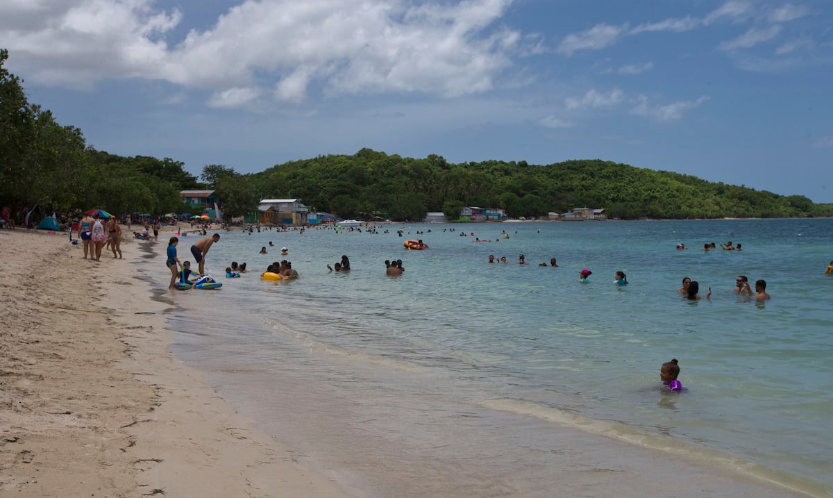 Cuatro playas de Puerto Rico no aptas para bañistas este fin de semana por mala calidad del agua