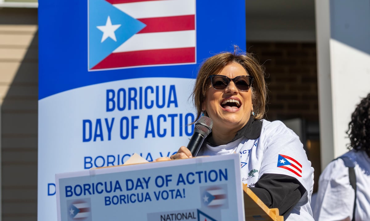 Diáspora puertorriqueña exige acción de Trump ante crisis de agua potable en la isla