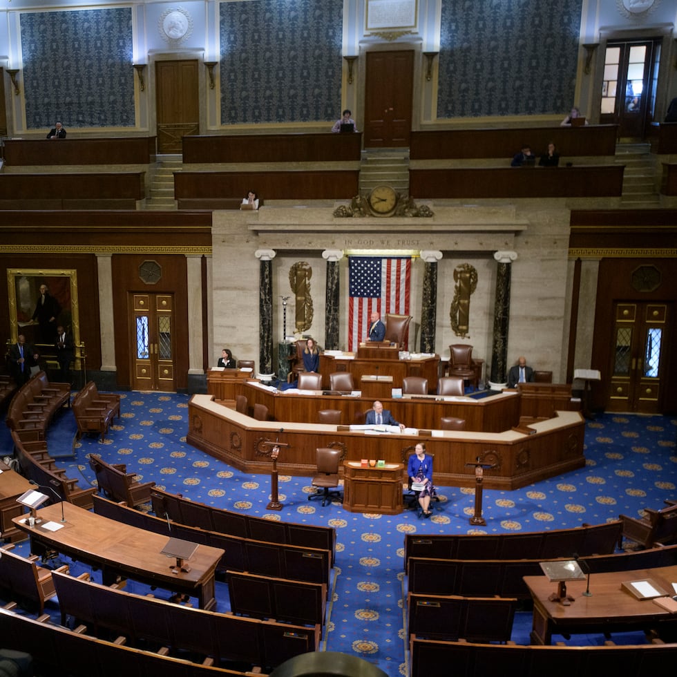 Los demócratas argumentaron con vehemencia que el Congreso debe afirmar su papel a la hora de determinar cuándo el presidente puede usar los poderes de guerra.