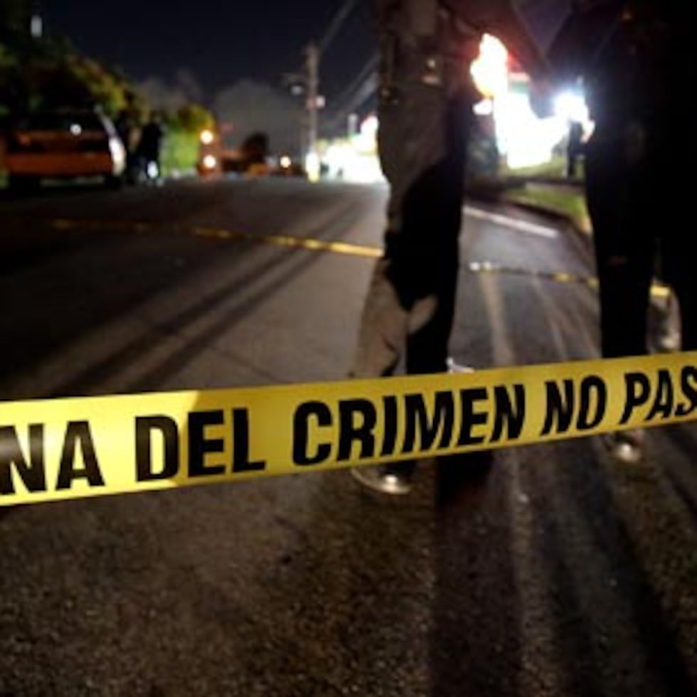 La Uniformada informó que, mediante una llamada al Sistema de Emergencias 9-1-1, se reportó una balacera a eso de las 12:51 a.m.