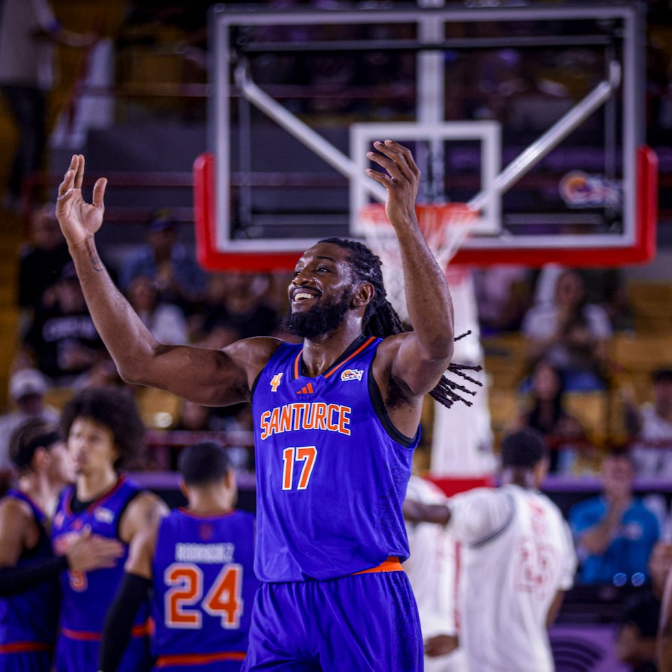 Kenneth Faried con los Cangrejeros de Santurce.