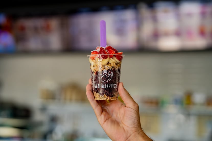 Ricardo Mercadé, director de mercadeo de Açai Express, explicó que para el evento trae una opción más pequeña de sus tradicionales bowls. Además, adelantó que esta versión pronto estará disponible en sus tiendas.