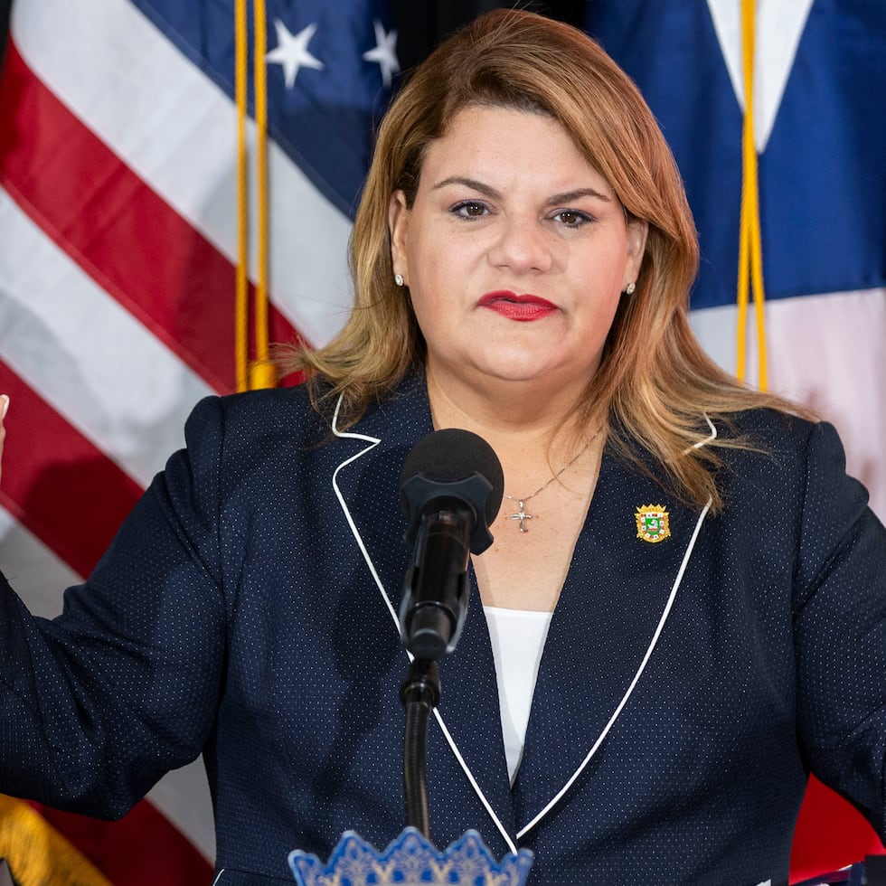 Governor Jenniffer González defended her legislative proposal on Monday.