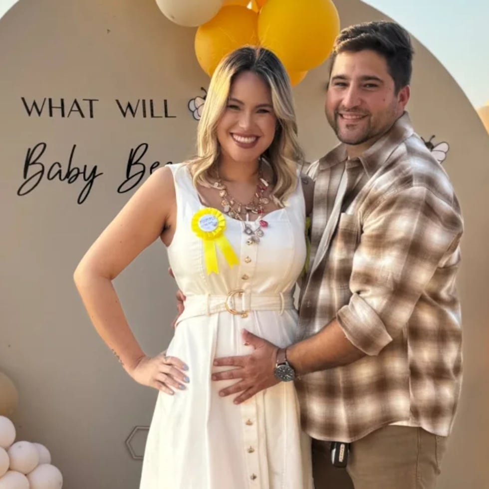 Isabel Urdaneta Hernández viajaba junto a su prometido, Manuel Alejandro López, de regreso a Dallas desde McAllen cuando un control de la Patrulla Fronteriza detuvo su auto y les cambió la vida.