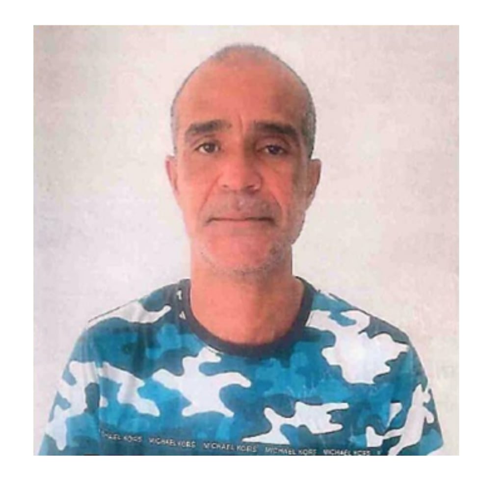 Víctor Javier Cora Figueroa, de 53 años, fue reportado como desaparecido por una trabajadora social.