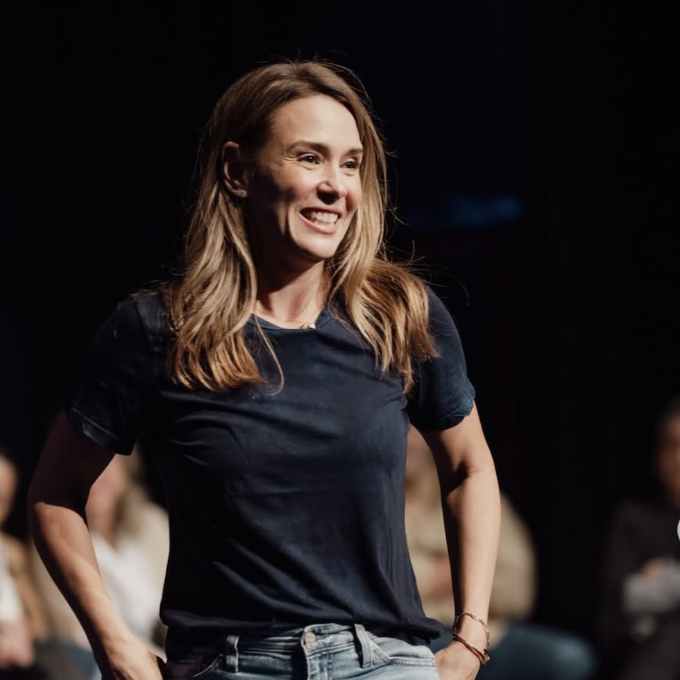 La presentadora y comediante venezolana vendrá a la isla con la obra "Puras cosas maravillosas". (Instagram erikadlvoficial)