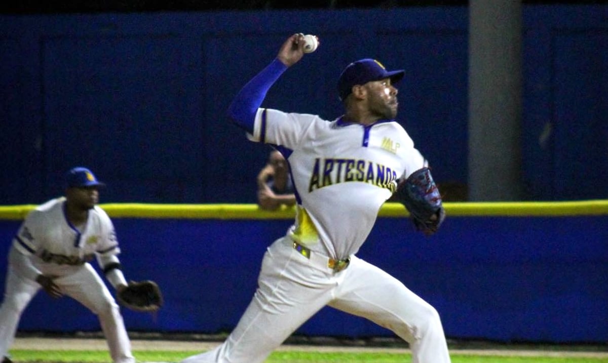 Las Piedras blanquea a los campeones Mulos para tomar la delantera en la final del Este del Béisbol Doble A