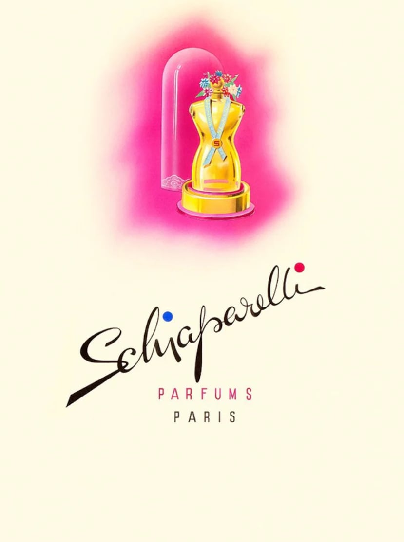 El diseño toma como referencia la botella original del perfume Shocking de la firma