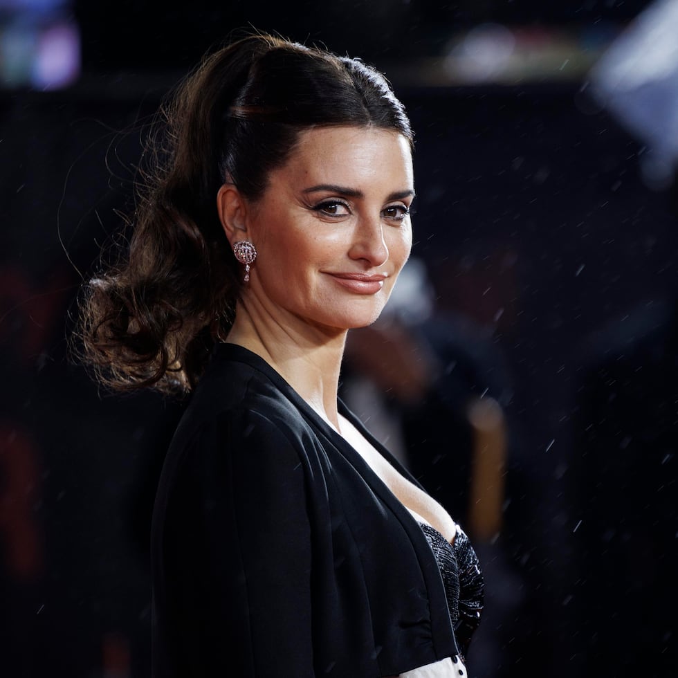 La reconocida actriz y modelo española Penélope Cruz Sánchez nació un 28 de abril de 1974, en Alcobendas, España.