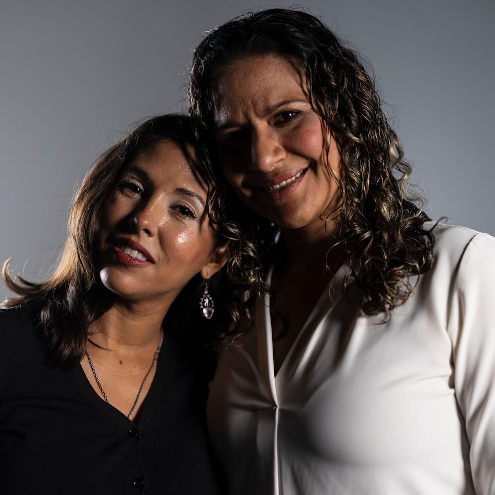 Karla Hernández, sobreviviente de agresión sexual, y Lideliz Torres, mamá de una menor de edad presuntamente abusada en un centro de cuido, se conocieron el año pasado al compartir sus batallas con el sistema judicial desde 2020.
