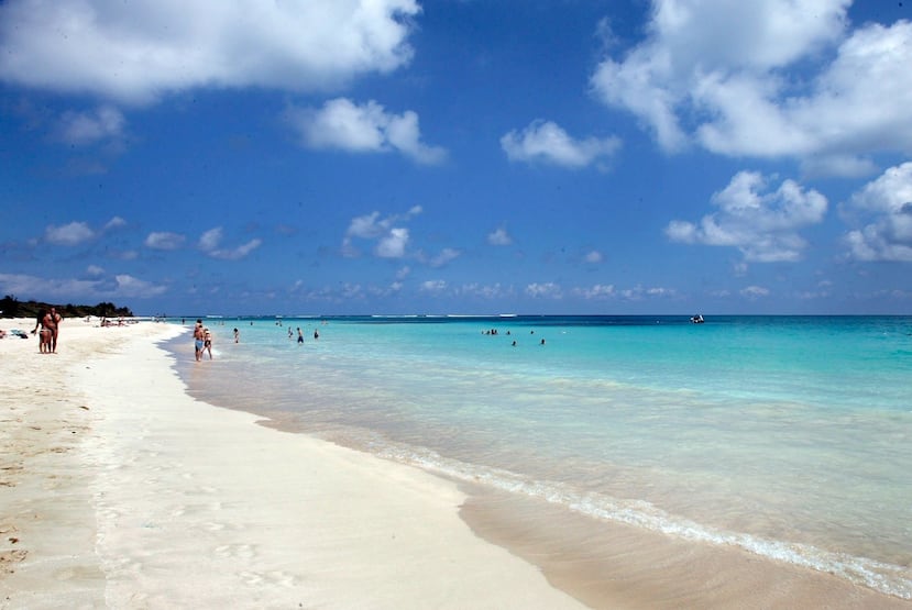 Al lado de la foto que se puede ver en el portal, aparece una descripción de un usuario que destaca que “el agua era tan clara y azul y hermosa contra el telón de fondo de las montañas". (Archivo / GFR Media)