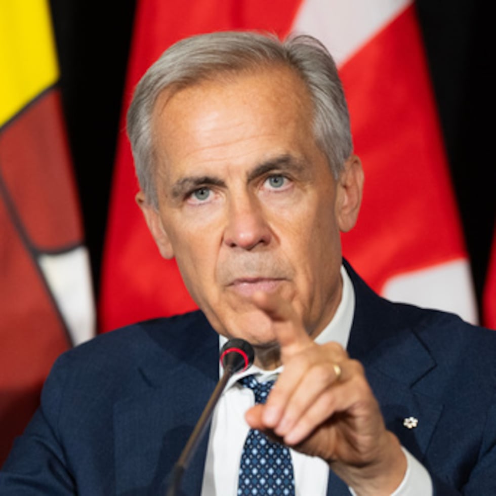 El primer ministro Mark Carney le salió al paso a los comentarios de Donald Trump para renombrar al lago Ontario como lago América.
