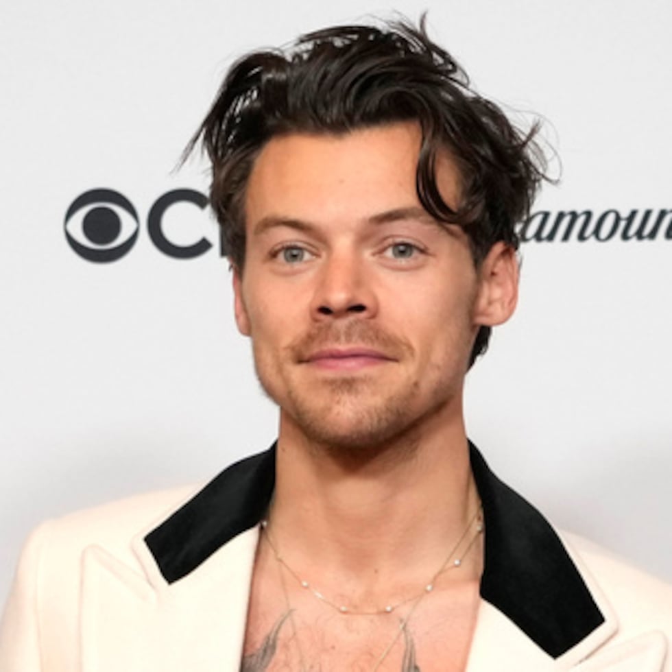 ARCHIVO - Harry Styles aparece en la sala de prensa de la 65 edición de los premios Grammy en Los Ángeles el 5 de febrero de 2023. (AP Photo/Jae C. Hong)