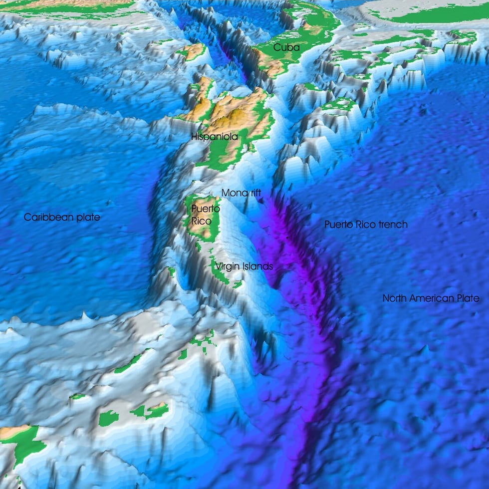 Puerto Rico ubica en el margen entre la placa del Caribe y la placa de América del Norte.
