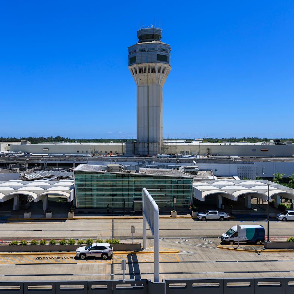 Puerto Rico maintains direct flights to international destinations such as the Dominican Republic, Panamá, Colombia and Spain.