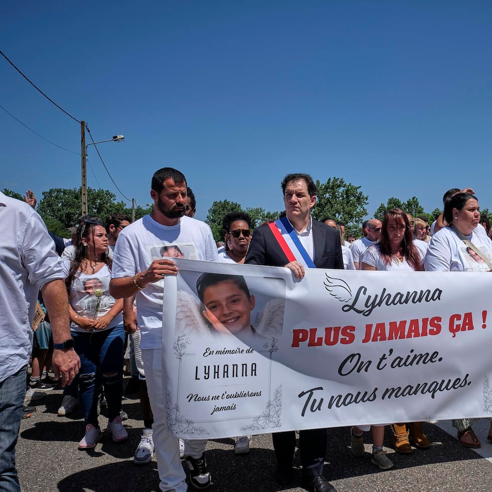 La familia de Lyhanna dio las gracias por el apoyo a las 6,000 personas presentes, en una marcha blanca multitudinaria en su memoria.